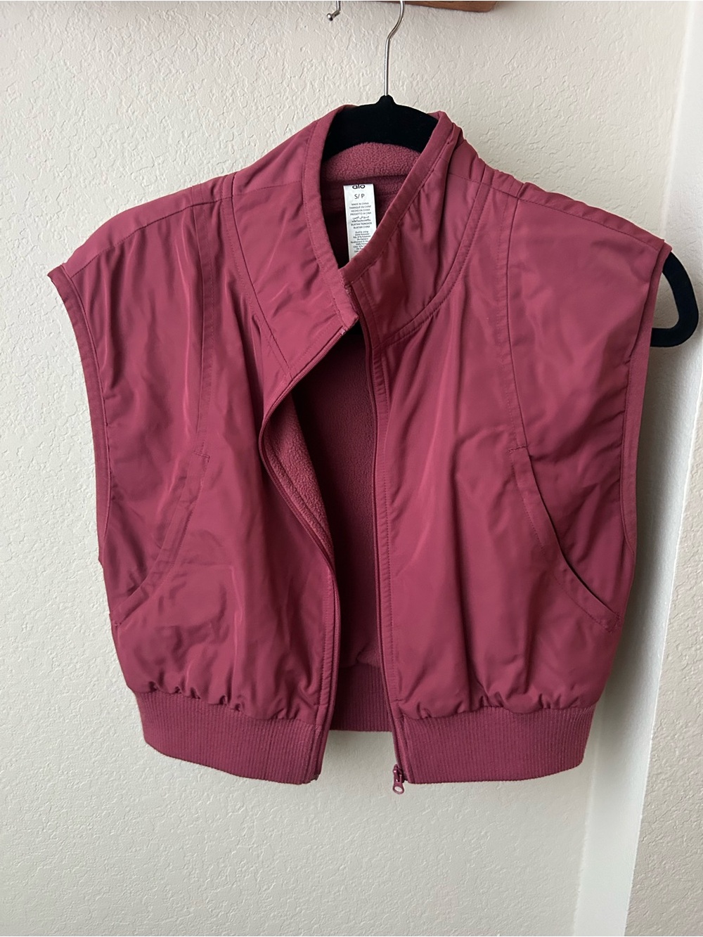 Alo IN MOTION VEST - MARS CLAY Small